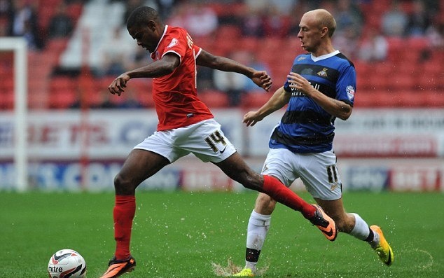 Τσάμπιονσιπ: Παραλίγο να κάνουν… μπάνιο στο γήπεδο! (video)