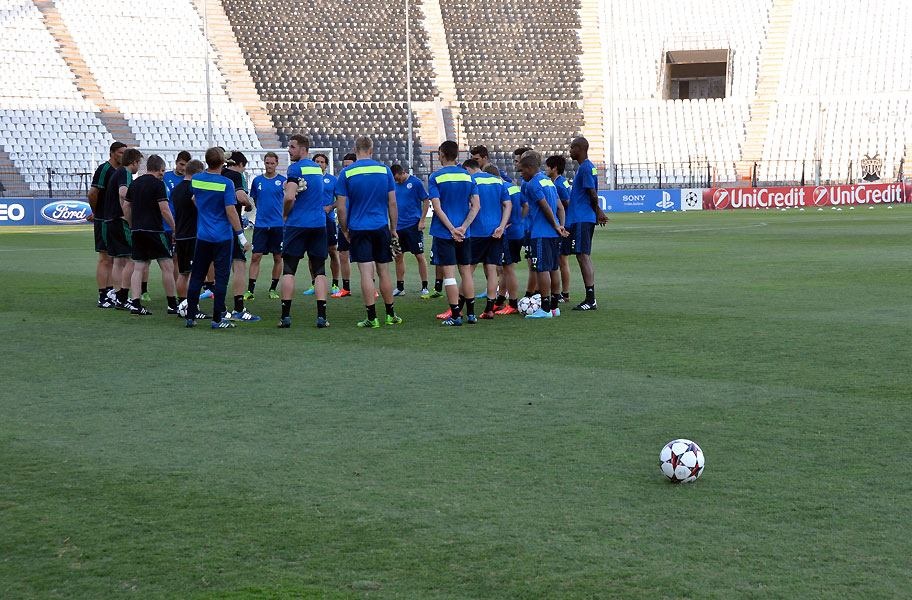 Σάλκε: Τα κλικ της προπόνησης στην Τούμπα (photos)