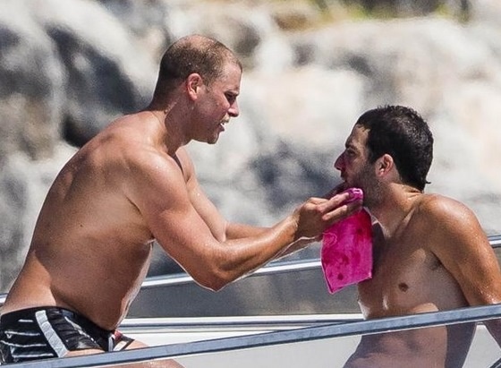 Ναπολι: Οι φωτογραφίες από το ατύχημα του Ιγκουαΐν (photos)