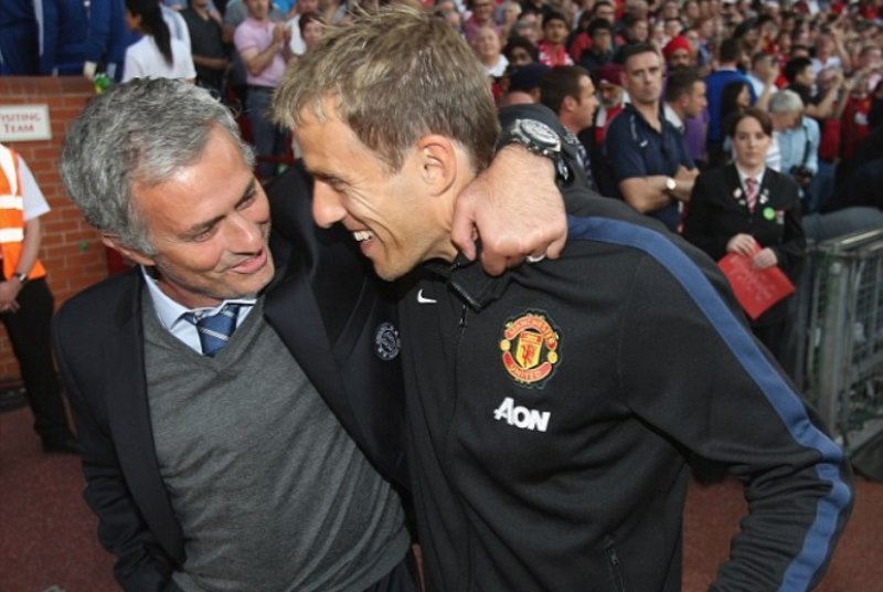 Οι αγκαλιές και το... χαμένο στυλό του Μουρίνιο (photos)