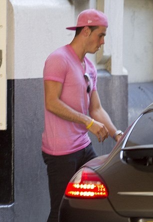 Τότεναμ: Ροζ ο Μπέιλ! (photos)