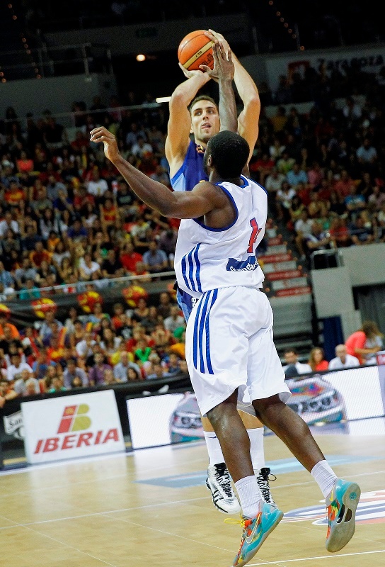 Ισπανία: Τρέχει με… 100 για το Ευρωμπάσκετ (photos+videos)