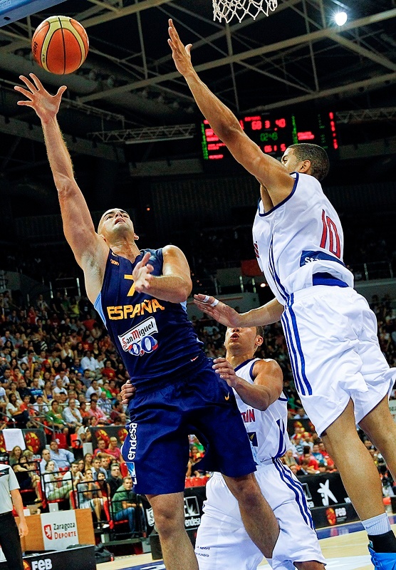 Ισπανία: Τρέχει με… 100 για το Ευρωμπάσκετ (photos+videos)