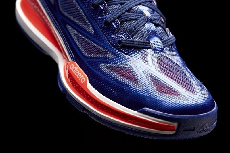 adizero Crazy Light 3: Το πιο ελαφρύ παπούτσι στον κόσμο μόλις έγινε… ακόμη ελαφρύτερο!