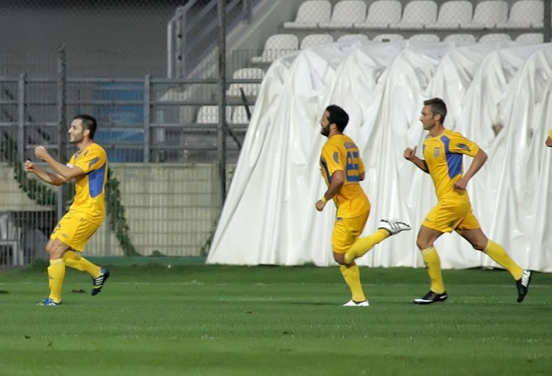 Άντεξε και… έσπασε το ρόδι ο Πανθρακικός, 2-1 τον Παναιτωλικό (photos)