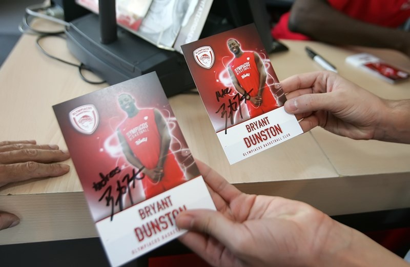 Ολυμπιακός: Αντικείμενο θαυμασμού ο Ντάνστον (photos)