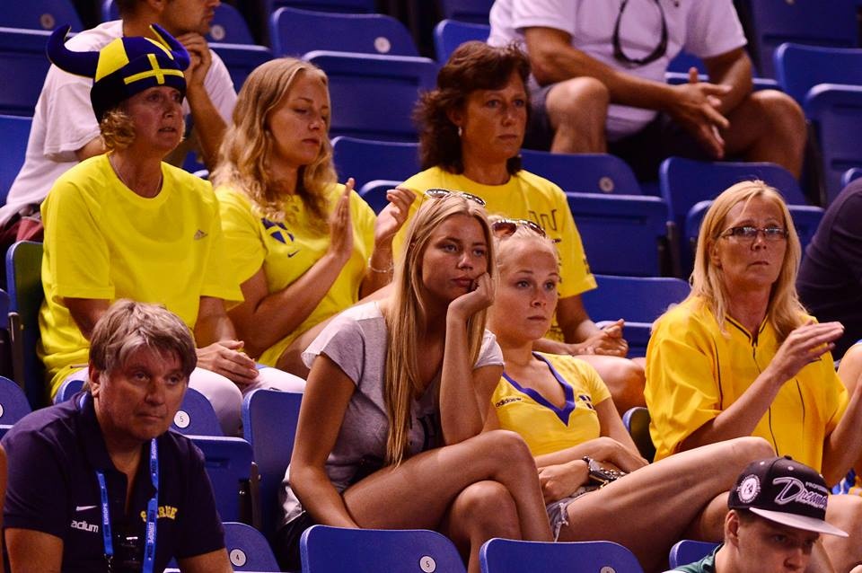 Σουηδία: Το… ποδαρικό της Ελλάδας (photos+videos)