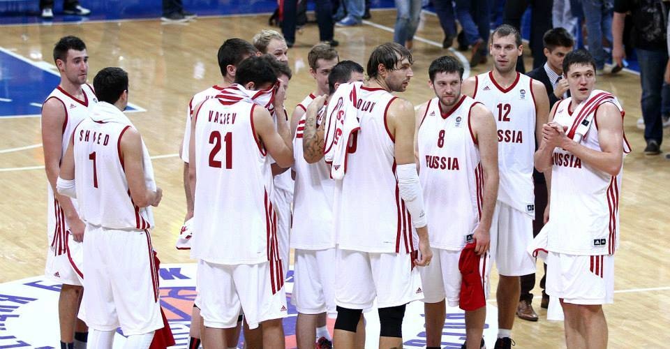 Ρωσία: «Αρκούδα» που δεν... δαγκώνει (photos+videos)