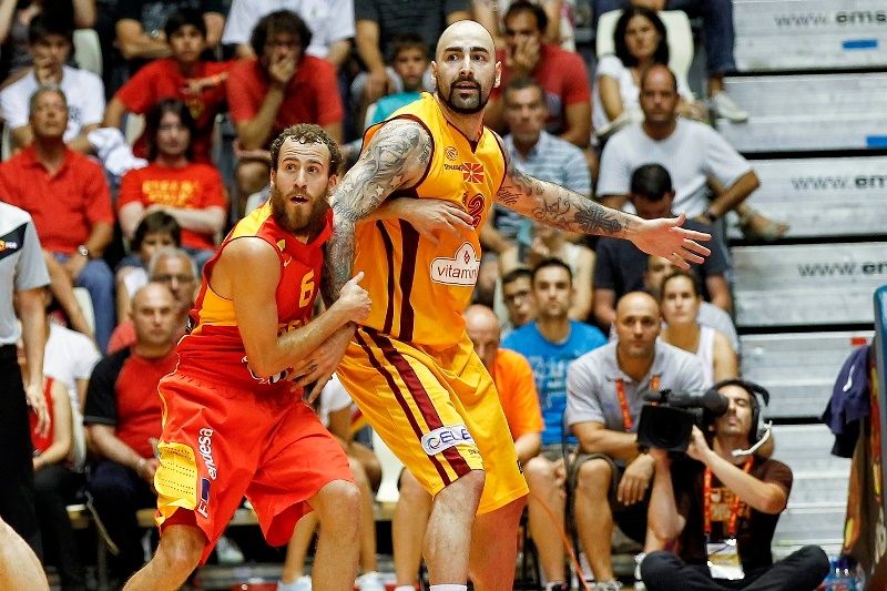 Ισπανία: Τριτώνει το… χρυσό! (photos+videos)