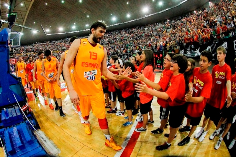 Ισπανία: Τριτώνει το… χρυσό! (photos+videos)