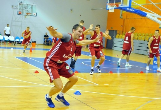 Λετονία: Πρώτη δεν είναι πια… (photos+videos)