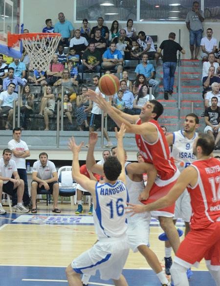 Γεωργία: Ταλέντο έχει, «βαριά» φανέλα δεν έχει… (photos+videos)