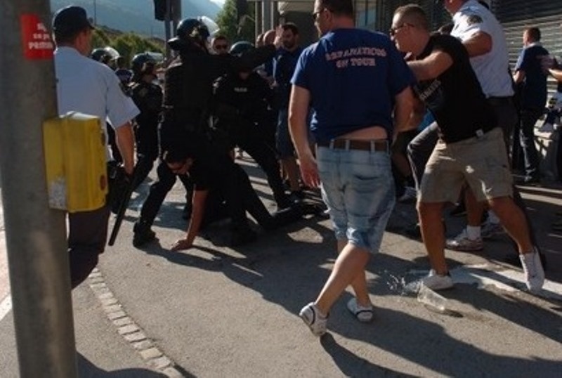 Βοσνία - Σερβία: Τα επεισόδια στο Γεσενίτσε (video+photos)