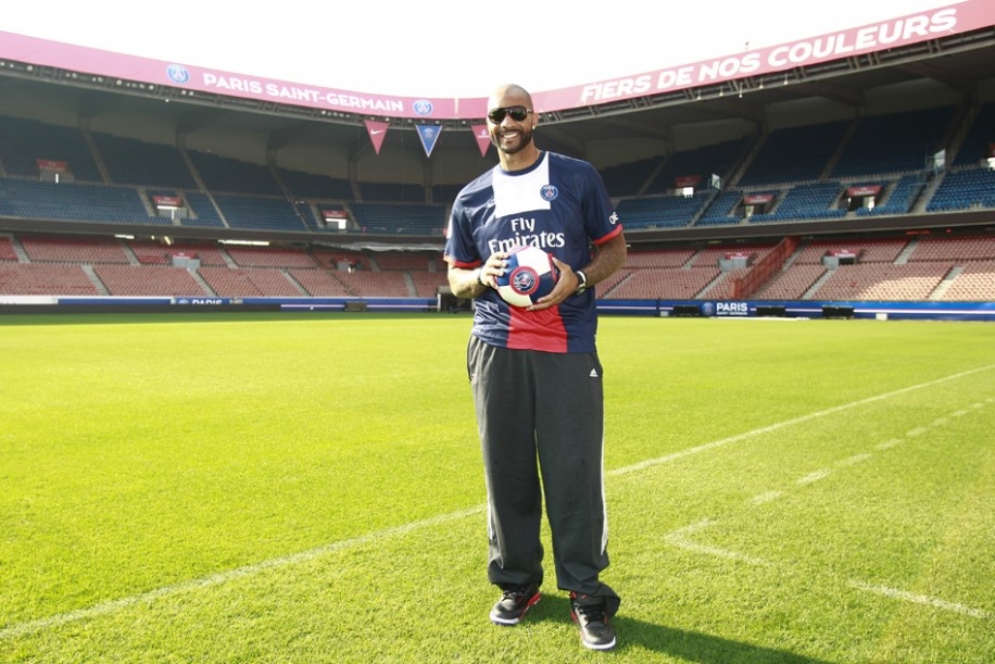 Παρί Σεν Ζερμέν: Πήρε και… Μπούζερ! (photos)