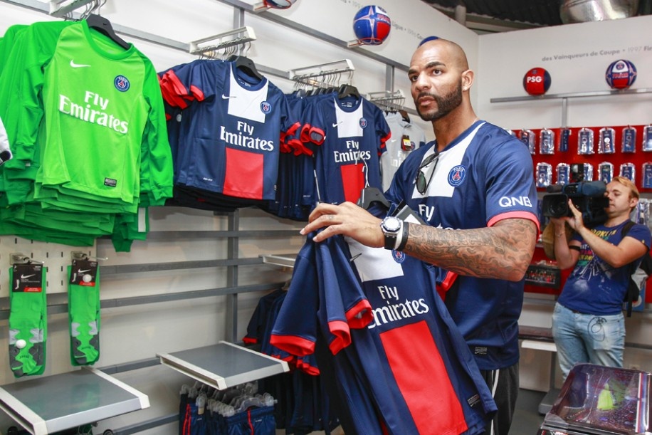 Παρί Σεν Ζερμέν: Πήρε και… Μπούζερ! (photos)