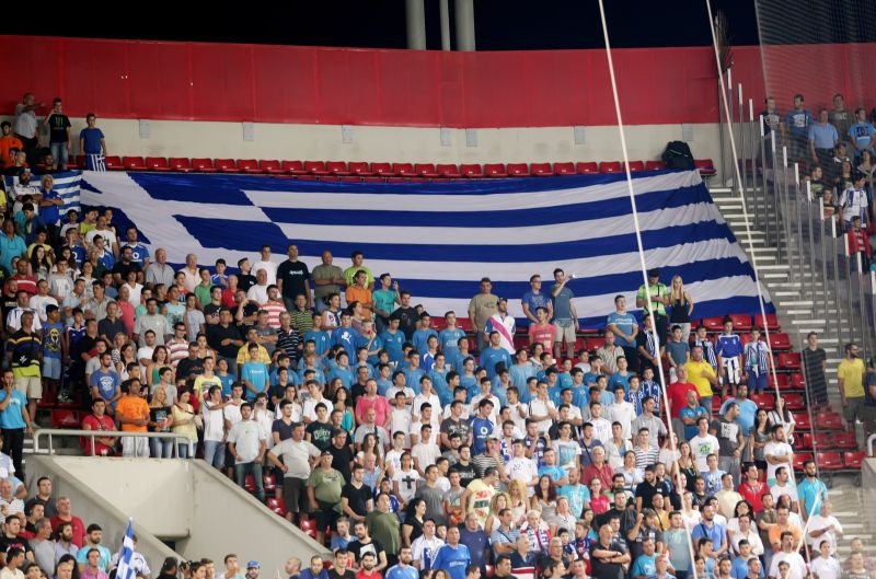 «Ελλάς ολέ, ολέ…» (photos)