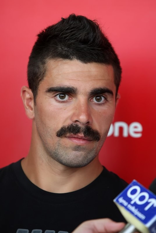 Ολυμπιακός: Άφησε μουστάκι ο Μασάντο (photos)