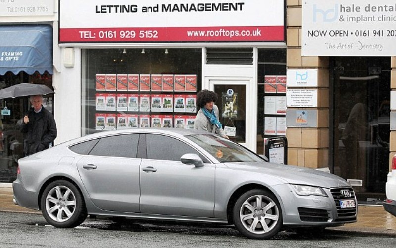 Μάντσεστερ Γιουνάιτεντ: Περαστικός από το κομμωτήριο ο Φελαϊνί (photos)