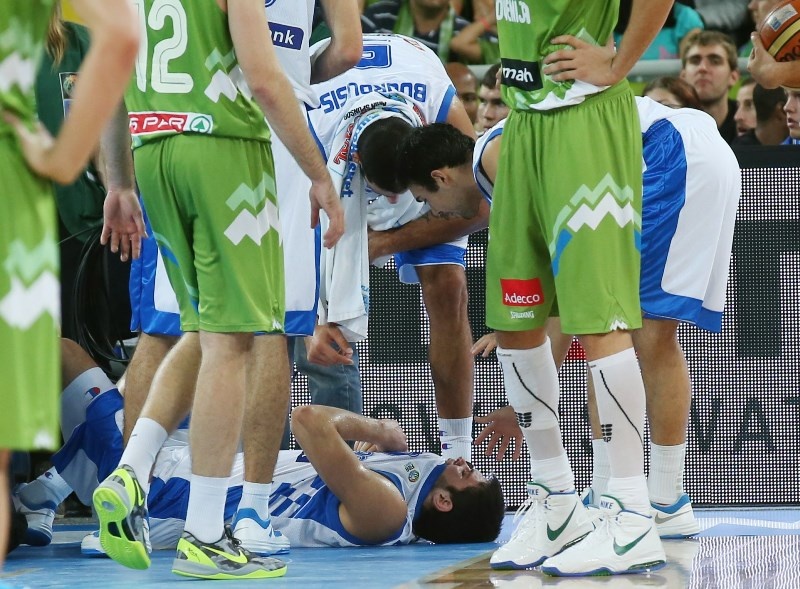 Εθνική Ανδρών: Ο τραυματισμός του Παπανικολάου (photos)