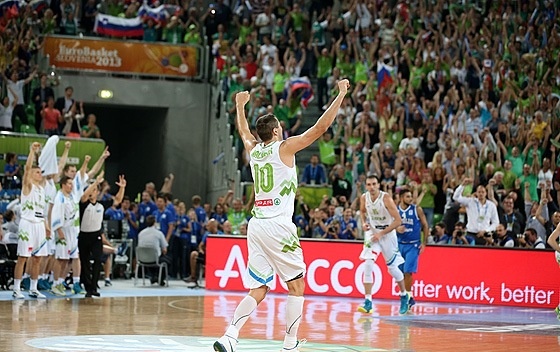 Νάχμπαρ στο Onsports: «Η Σλοβενία, η Ελλάδα και το… μετάλλιο!» (photos+videos)