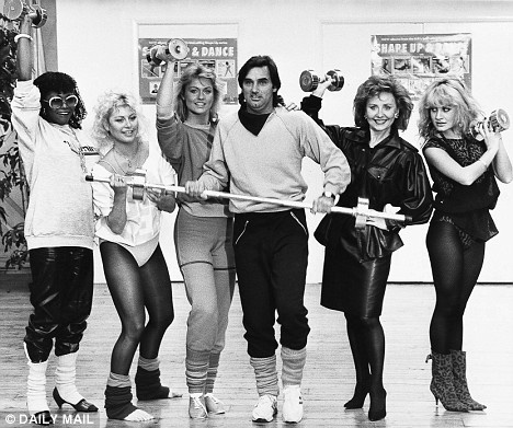 Τζορτζ Μπεστ: Η μέρα που πέθανε το «πέμπτο σκαθάρι» (photos+videos)