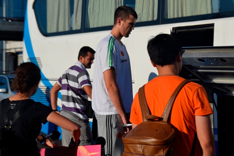 Παναθηναϊκός: Καρέ - καρέ η άφιξη στο Πεκίνο (photos)