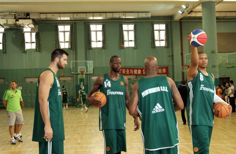 Παναθηναϊκός: Η προπόνηση στο Πεκίνο (video+photos)