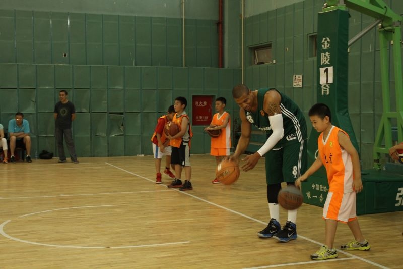 Παναθηναϊκός: Το κοινωνικό πρόσωπο του «εξάστερου» και στην Κίνα (photos+videos)