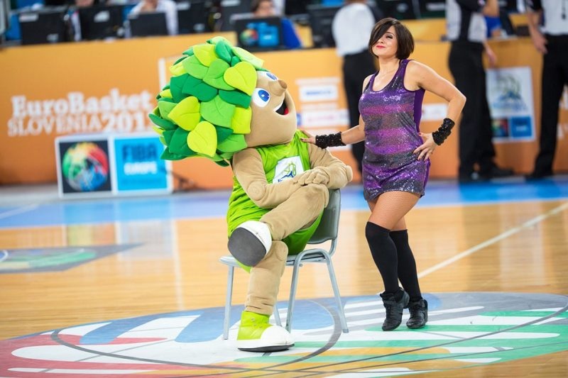 Ευρωμπάσκετ 2013: Υψηλό θέαμα στη Σλοβενία (photos)
