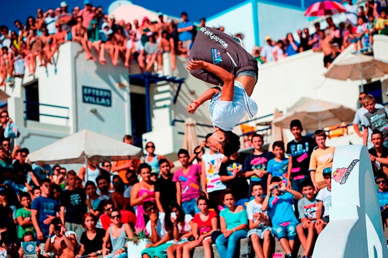 Red Bull Art of Motion 2013: Κόλπα που κόβουν την ανάσα ! (photos+video)
