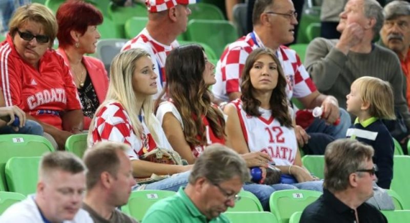 Ευρωμπάσκετ 2013: Όμορφο θέαμα στις κερκίδες (photos)