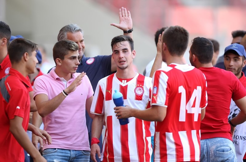 «Λευκή» πρεμιέρα για τον Ολυμπιακό! (photos)