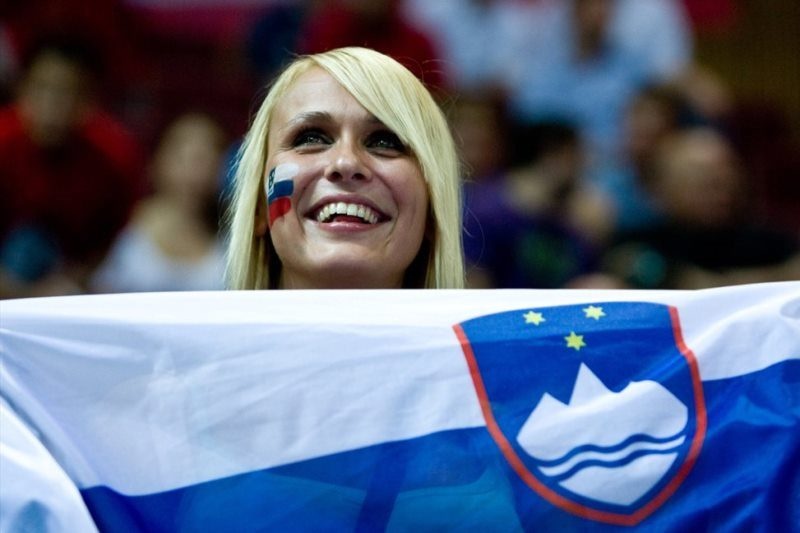 Ευρωμπάσκετ 2013: Η Κατερίνα και οι φίλες της… (video+photos)