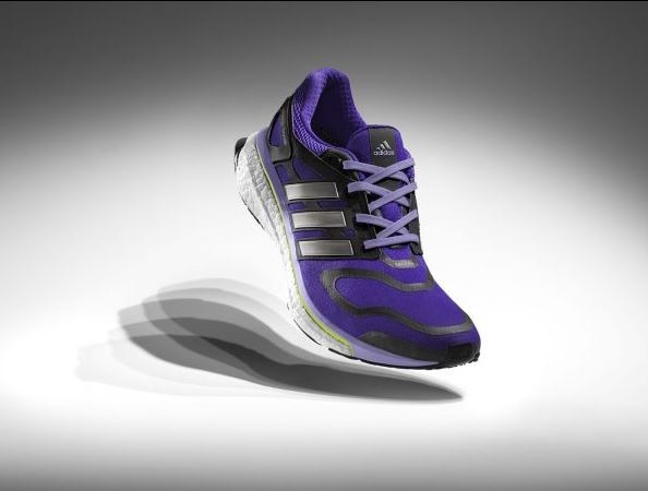 Νέα χρώματα, νέα τηλεοπτική καμπάνια για το energy boost της adidas