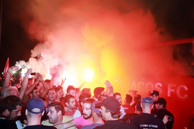 Ολυμπιακός: Αποθεωτική υποδοχή στο Αγρίνιο (photos)