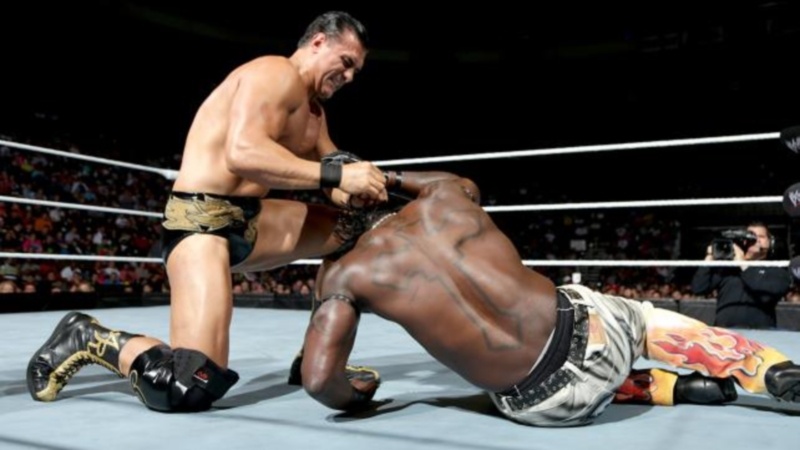 SmackDown: «Δούλεμα» και νίκη για Bryan (photos+videos)