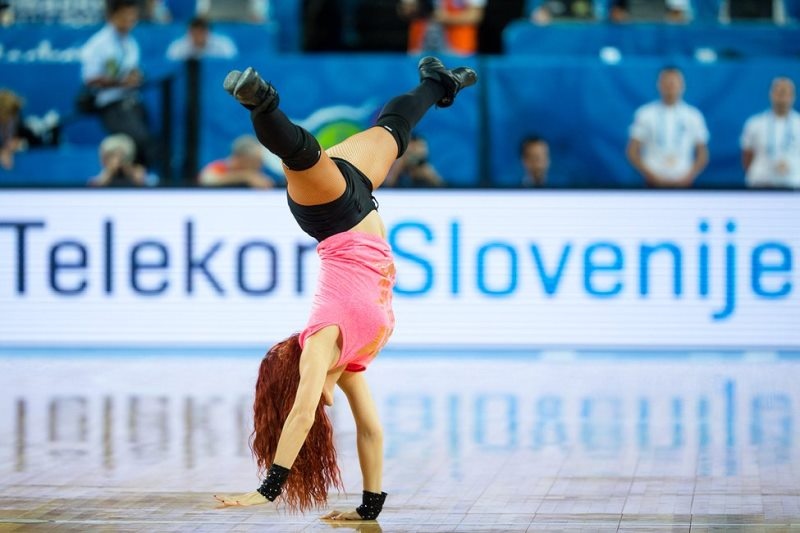 Ευρωμπάσκετ 2013: Στα ύψη ο… υδράργυρος (video+photos)