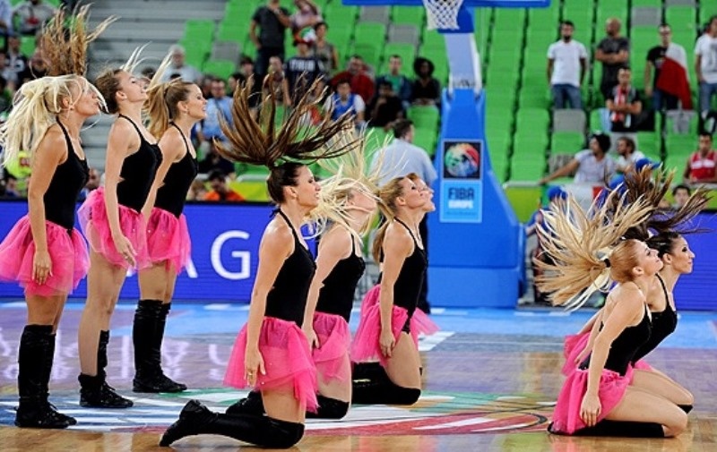 Ευρωμπάσκετ 2013: Στα ύψη ο… υδράργυρος (video+photos)