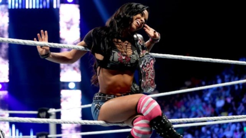 SmackDown: «Δούλεμα» και νίκη για Bryan (photos+videos)