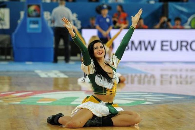 Ευρωμπάσκετ 2013: Στα ύψη ο… υδράργυρος (video+photos)