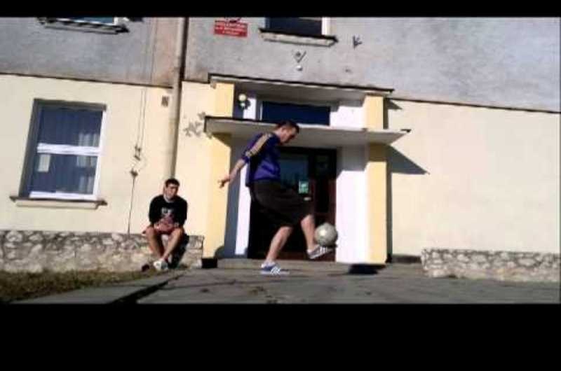 O καλύτερος freestyler ποδοσφαιριστής! (photos+videos)