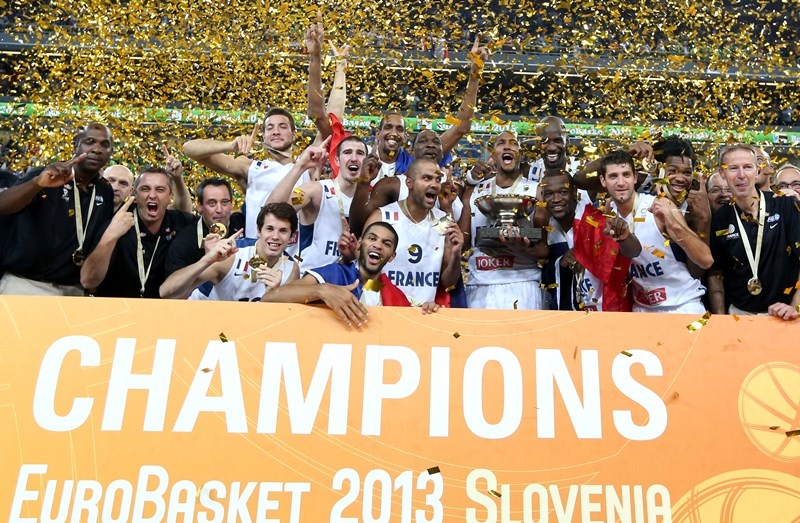 Ευρωμπάσκετ 2013: Ψηλά η γαλλική σημαία (video+photos)