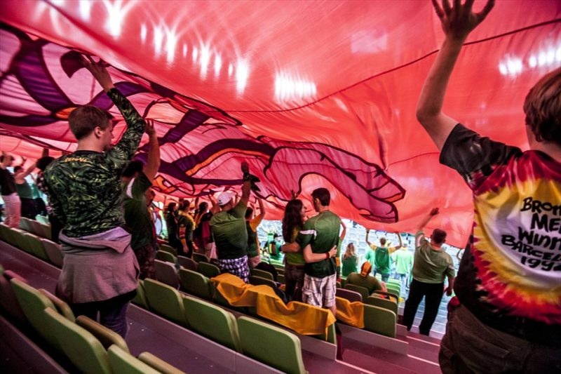 Ευρωμπάσκετ 2013: Το φιλί του πρωταθλητή Ευρώπης, Πάρκερ (photos)