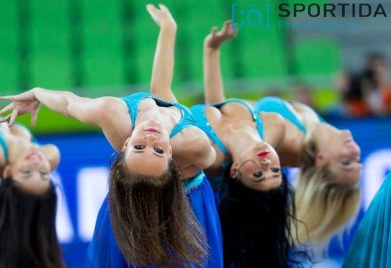 Ευρωμπάσκετ 2013: Το σήκωσαν οι τσιρλίντερ (photos)