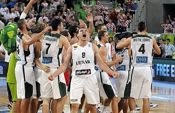 Λιθουανία: Γιόνας... Golden Boy! (photos+videos)