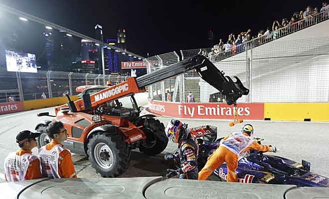 Γκραν Πρι Σινγκαπούρης: Έλαμπε στο… σκοτάδι ο Φέτελ (photos)