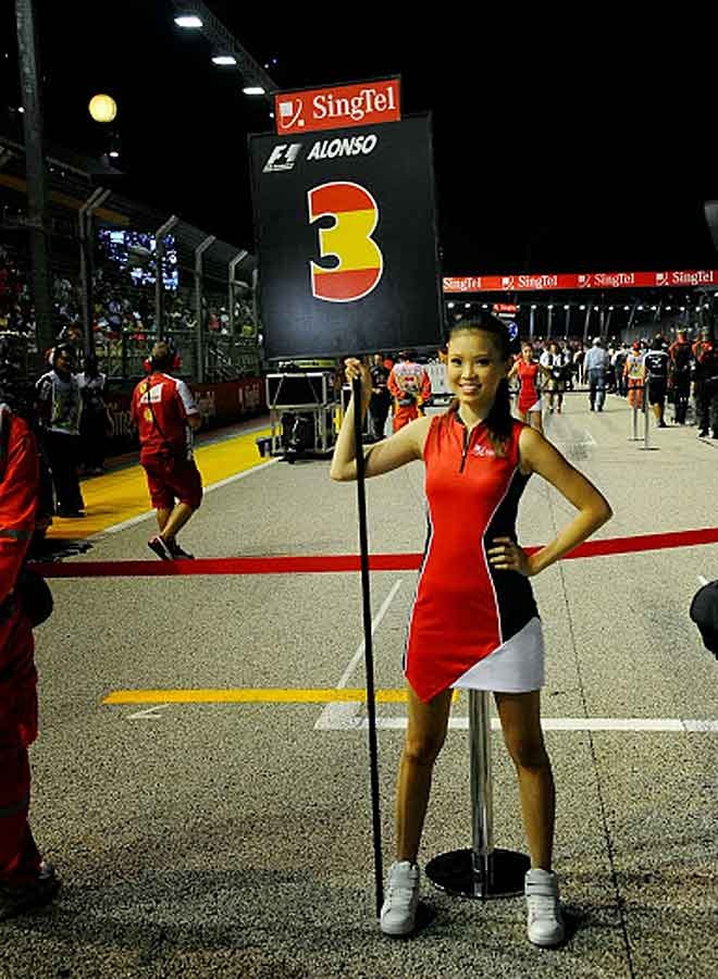 Γκραν Πρι Σινγκαπούρης: Έλαμπε στο… σκοτάδι ο Φέτελ (photos)