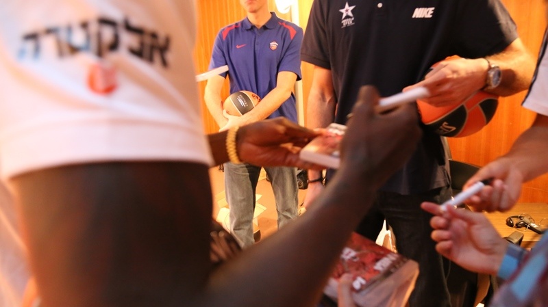 Ευρωλίγκα: Οι φωτογραφίες από την παρουσίαση του ΝΒΑ2Κ14 (photos)