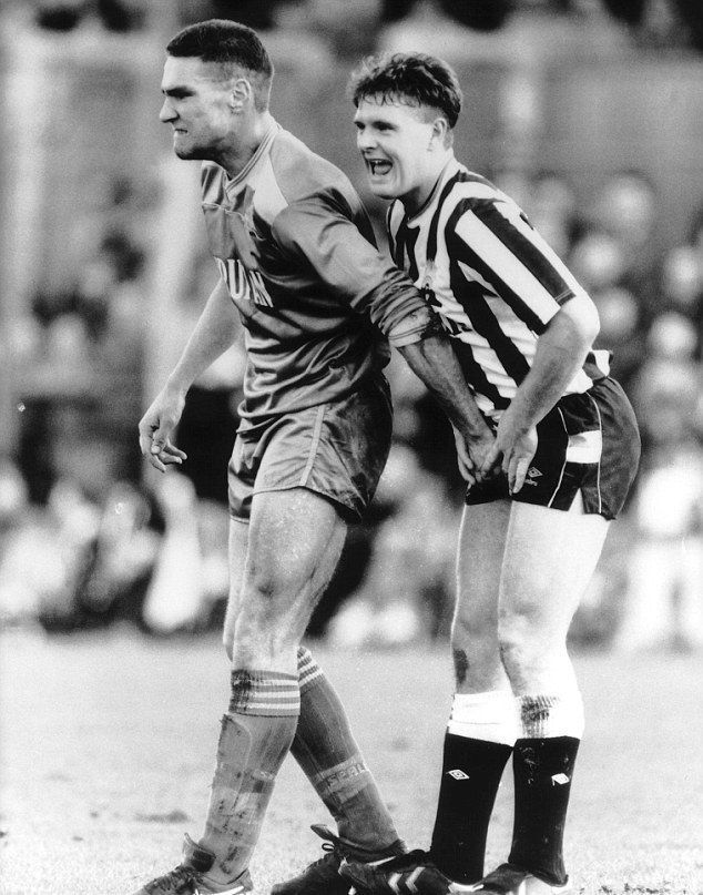 Όταν ο Γκασκόιν χουφτωνόταν στα… (photo)