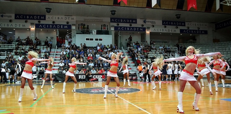 Ολυμπιακός: Οι… καυτές τσιρλίντερς στο Rixos Cup (photos)